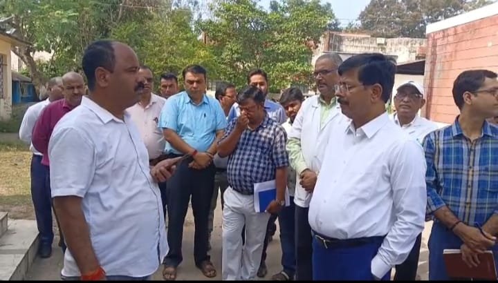 हर तरफ गड़बड़झाला! चतरा स्वास्थ्य विभाग में दवा व उपकरण खरीद में भारी अनियमितता — नहीं मिल रहा हिसाब-किताब